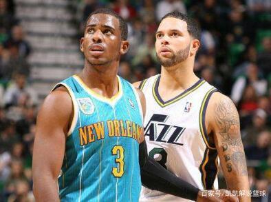 科莫引援背 科莫引援背