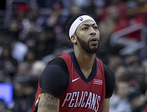 火箭队主力中锋申京光芒四射，助球队胜利+击败瓦兰，约基奇替补表现低迷