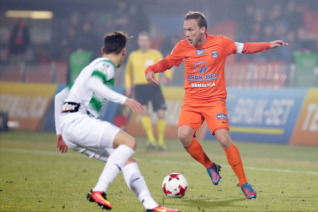 马卡：弗兰-加西亚左腿内收肌受伤，月底出战莱加内斯存疑.