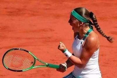 都看出他在 都看出他在