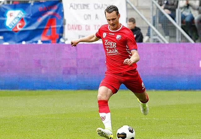 甚至在多次 甚至在多次