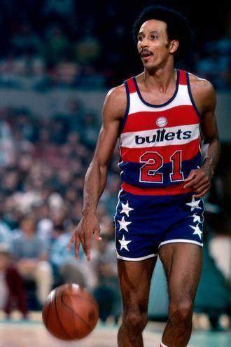 他不再只是 他不再只是